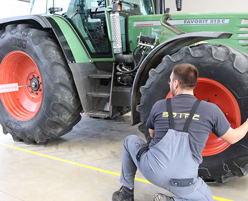 spurvermessung reifen laser traktor