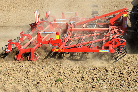 einboeck bodenbearbeitung acker feld