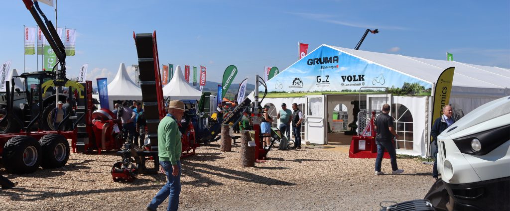 Agrarschau Allgäu 2025: Landwirtschaft trifft Innovation und Gemeinschaft 4 Messestand Zelt